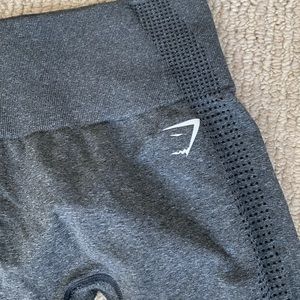 seamless Gymshark leggings ( size small)